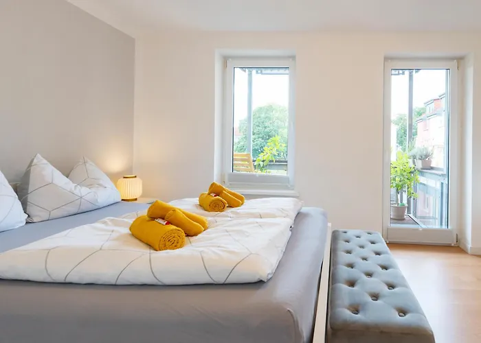 Schlosskoenig - Modernes & Zentrales Apartment Mit Balkon Und Arbeitsplatz