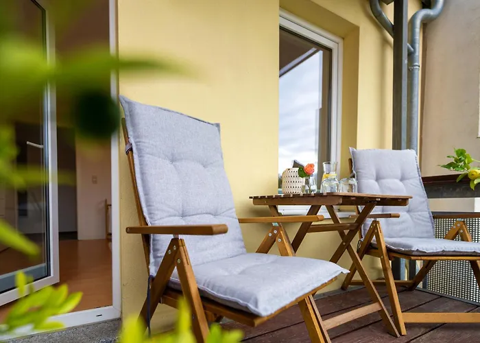 Schlosskoenig - Modernes & Zentrales Apartment Mit Balkon Und Arbeitsplatz