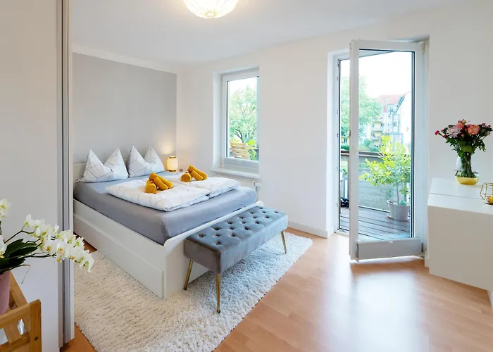 Schlosskoenig - Modernes & Zentrales Apartment Mit Balkon Und Arbeitsplatz