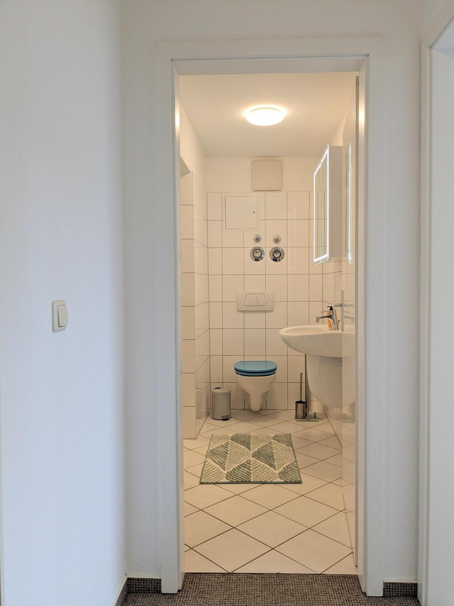 Schlosskoenig - Modernes & Zentrales Mit Balkon Und Arbeitsplatz * Schwerin (Mecklenburg-Vorpommern)