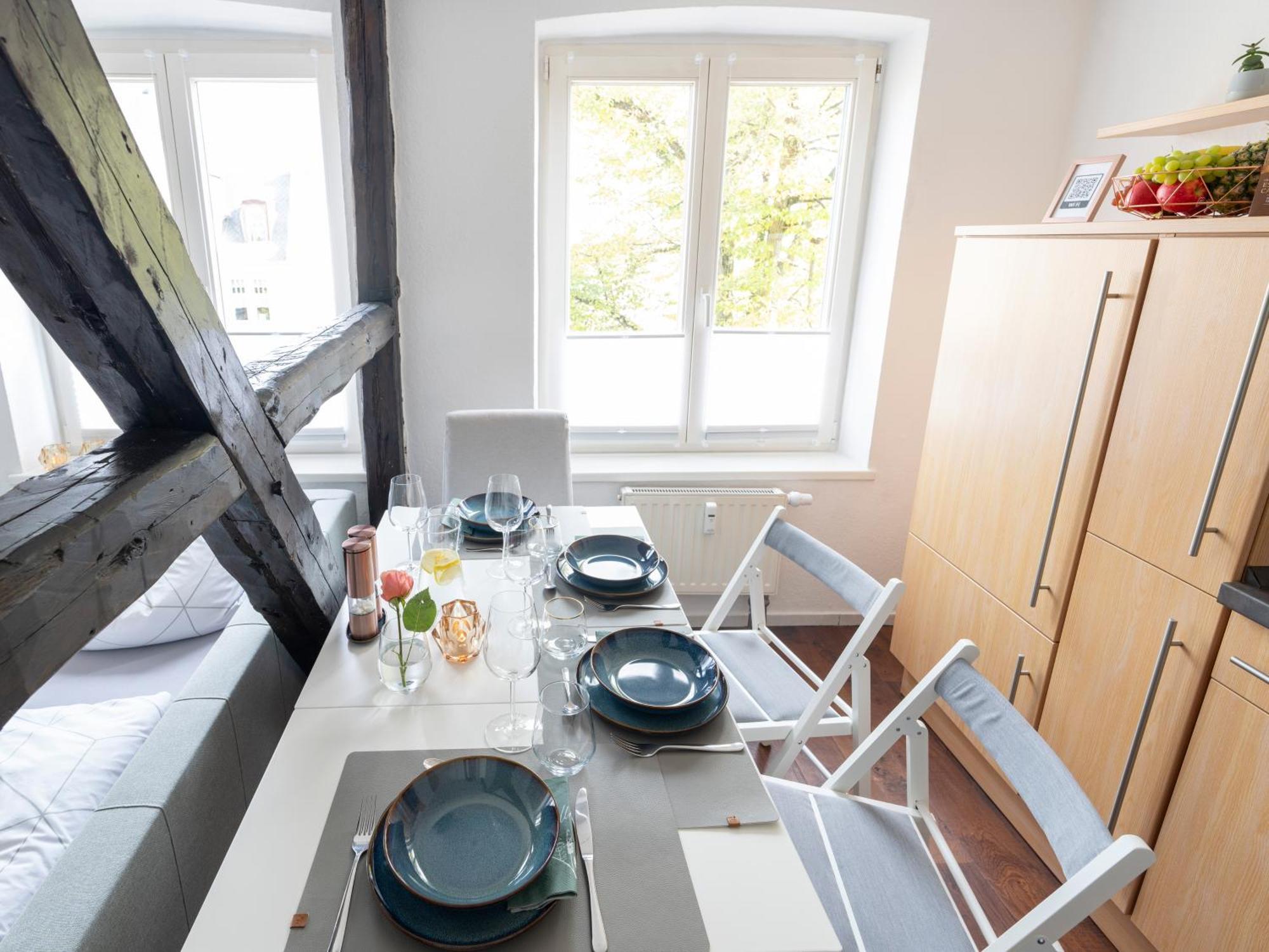 Schlosskoenig - Modernes & Zentrales Mit Balkon Und Arbeitsplatz *